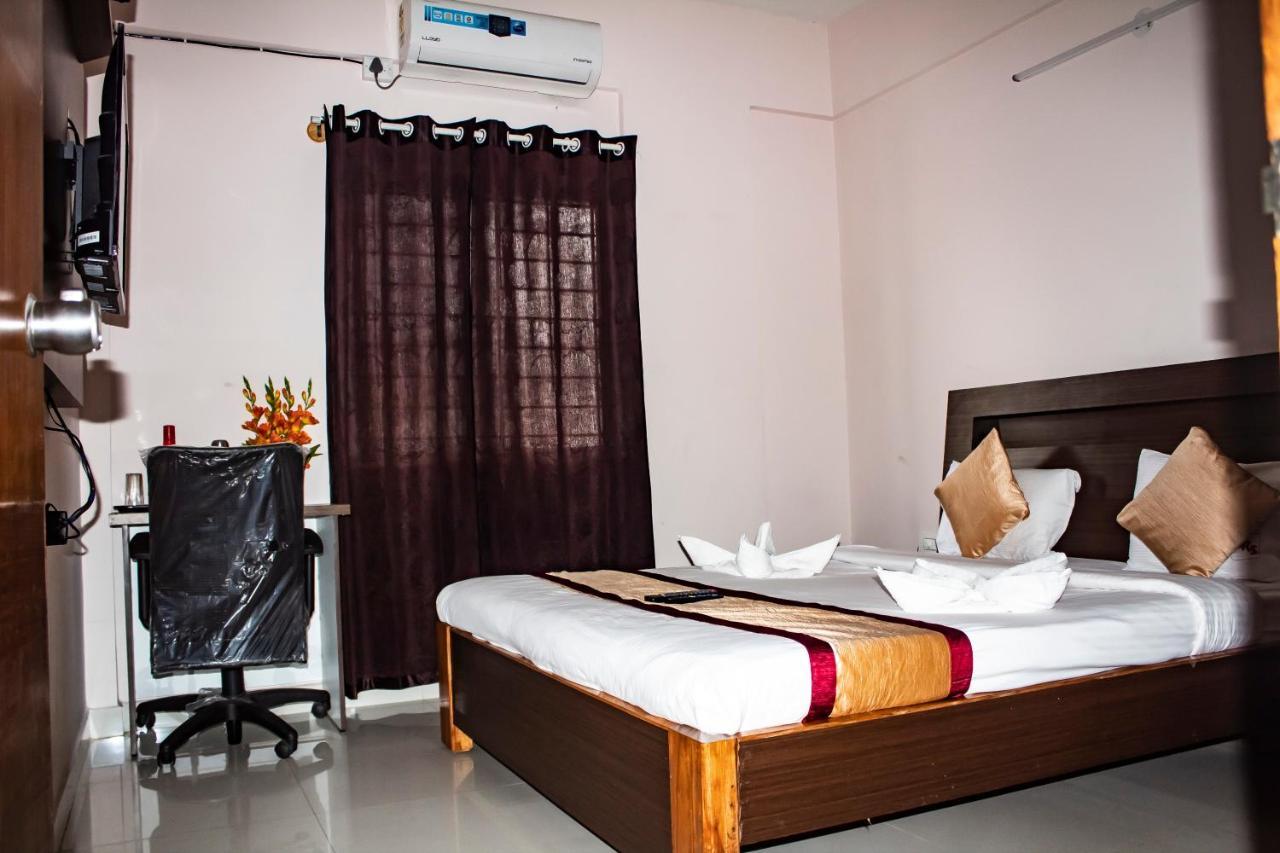 Hotel Royal Suites Bangalore Exterior foto