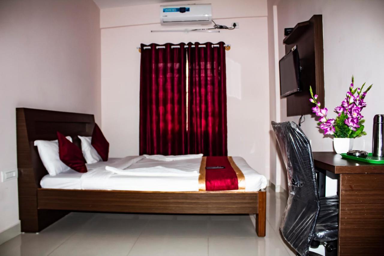 Hotel Royal Suites Bangalore Exterior foto